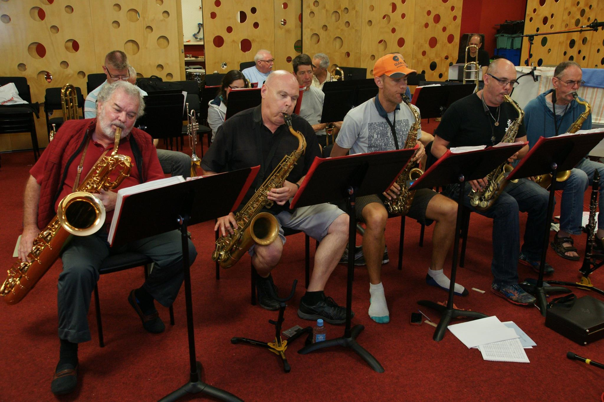 Horns Plug Big Band Gallery