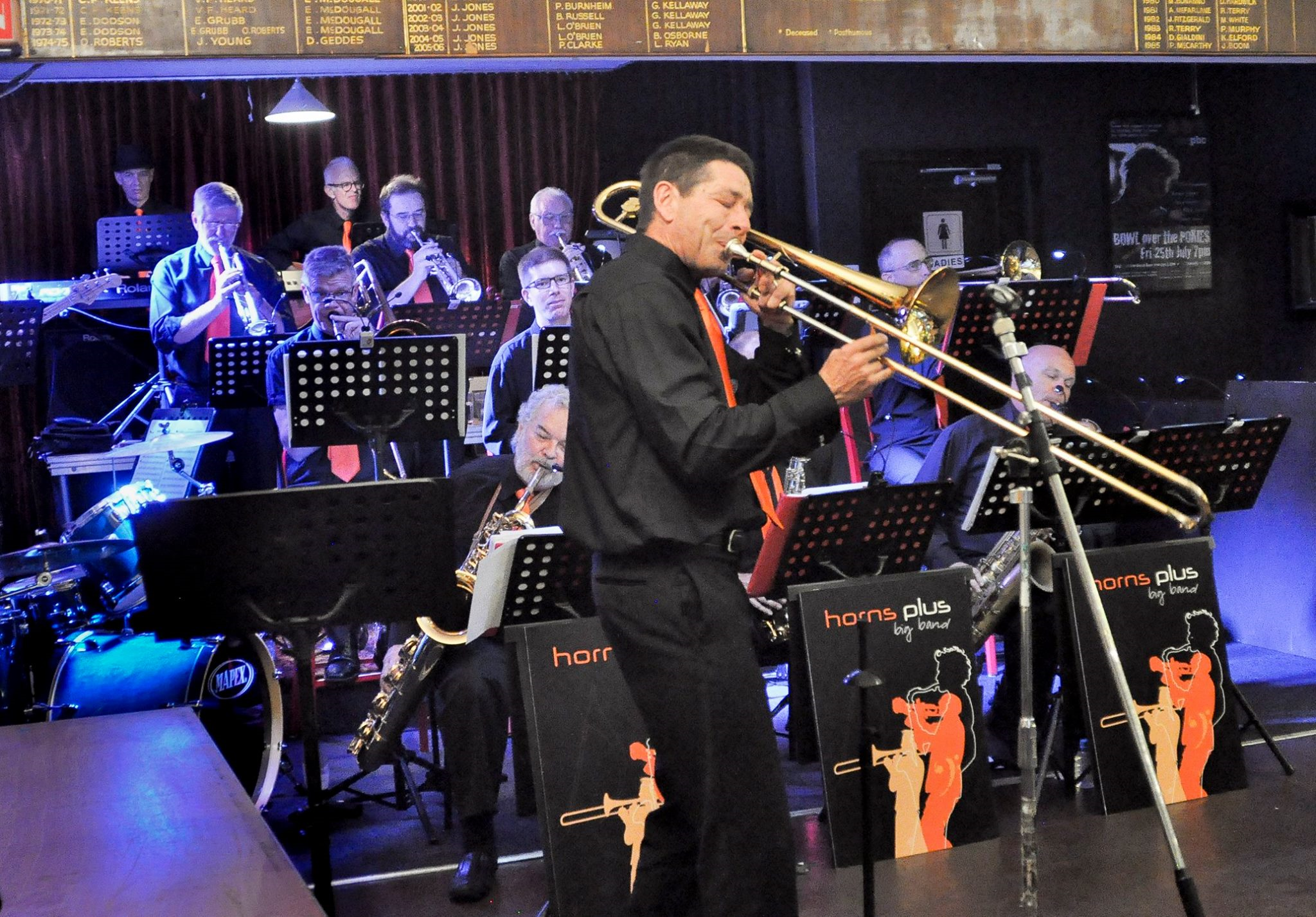 Horns Plug Big Band Gallery