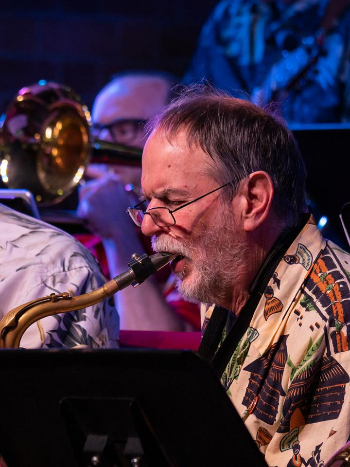 Horns Plug Big Band Gallery